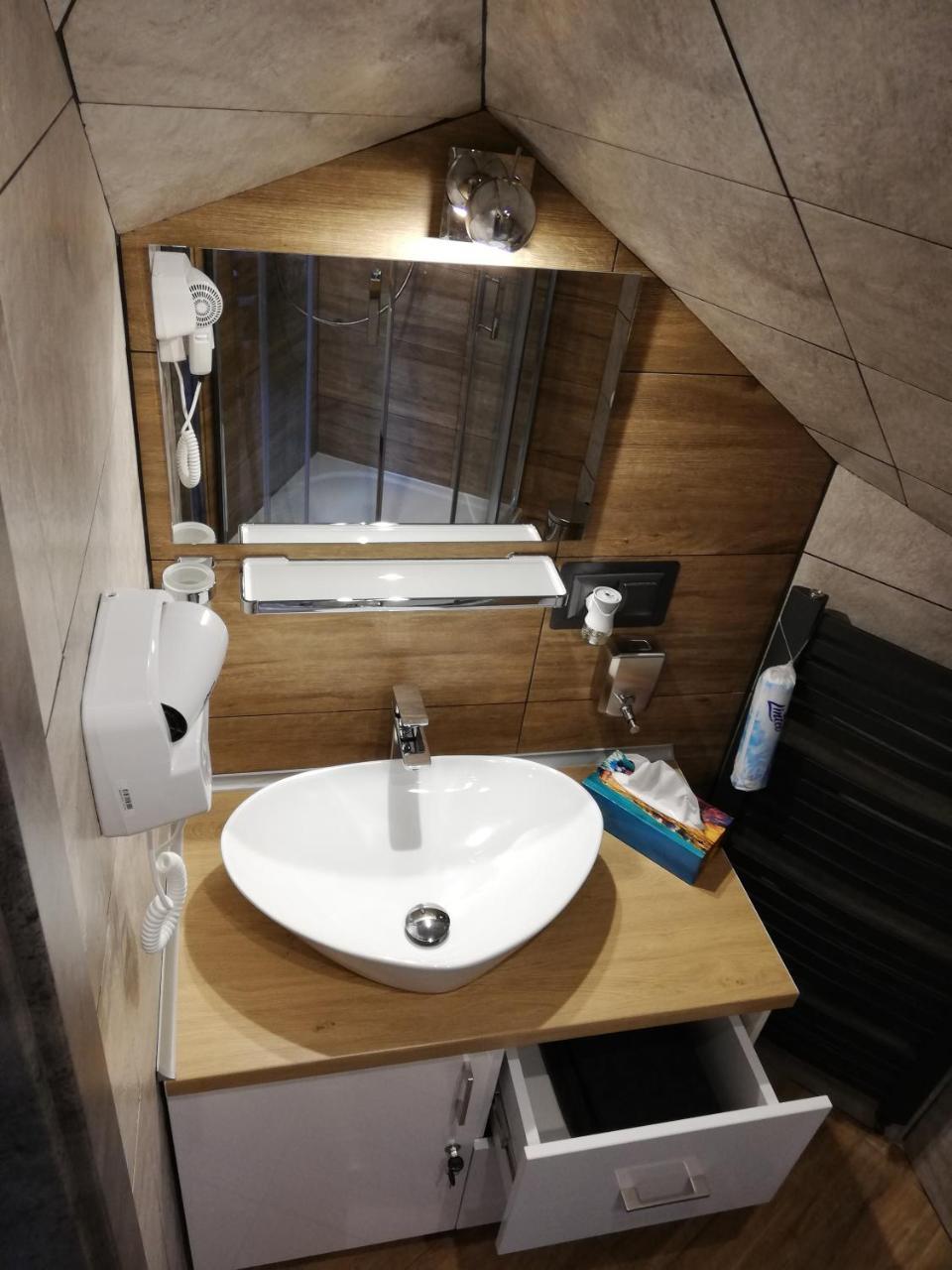 Przystan Apartment Rozalin  Ngoại thất bức ảnh